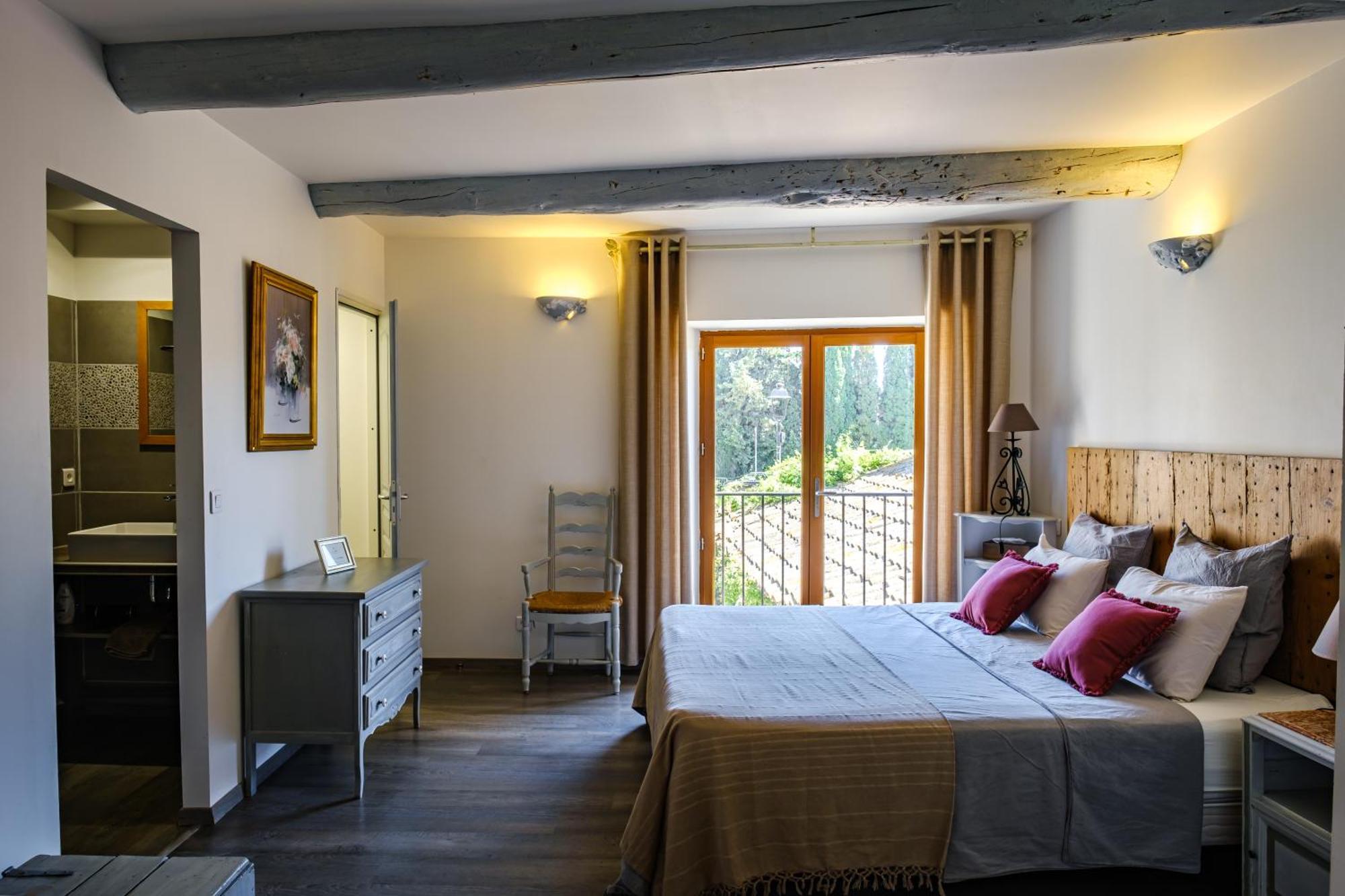 Mas D'Alaure B&B Verquieres Bagian luar foto