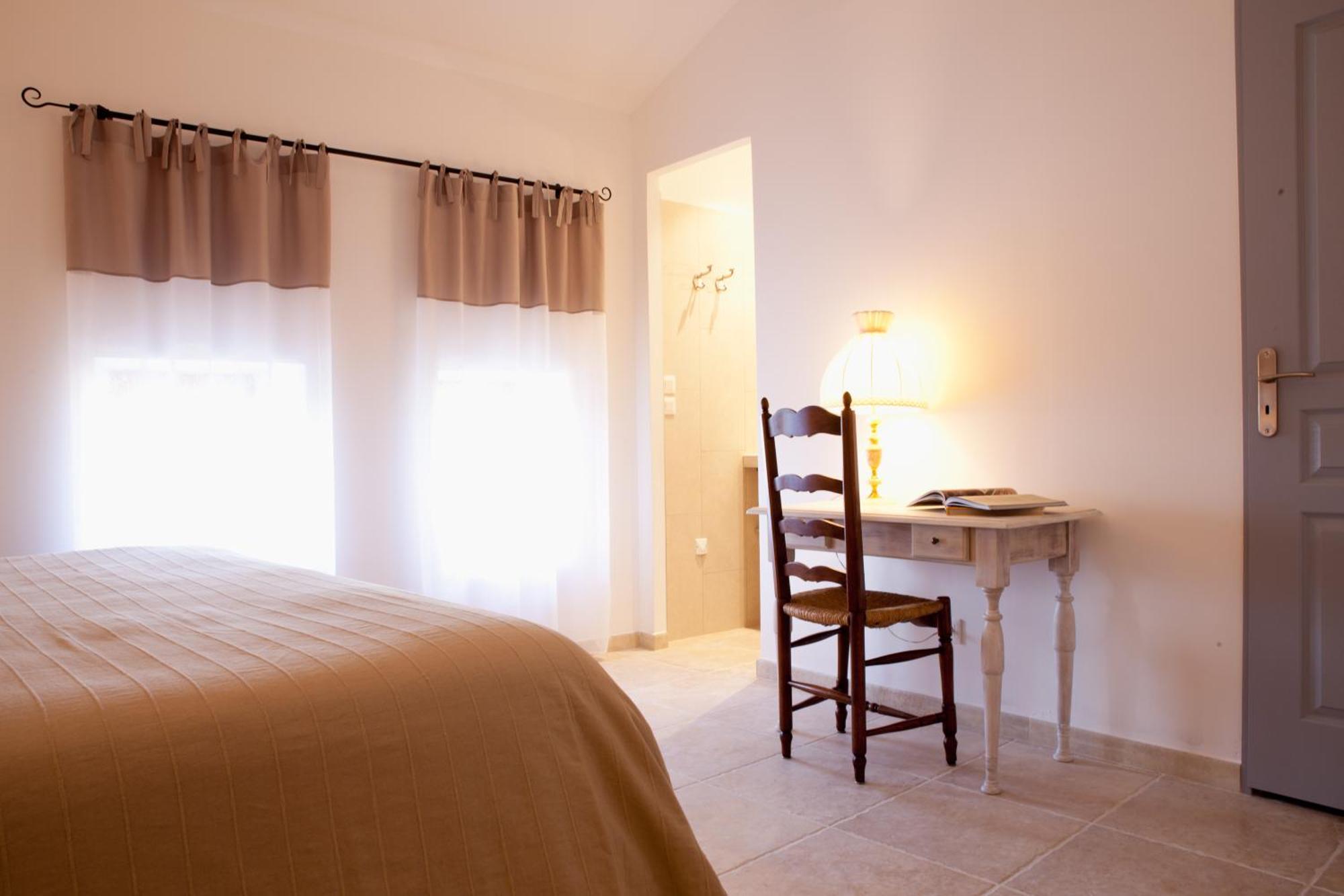 Mas D'Alaure B&B Verquieres Bagian luar foto